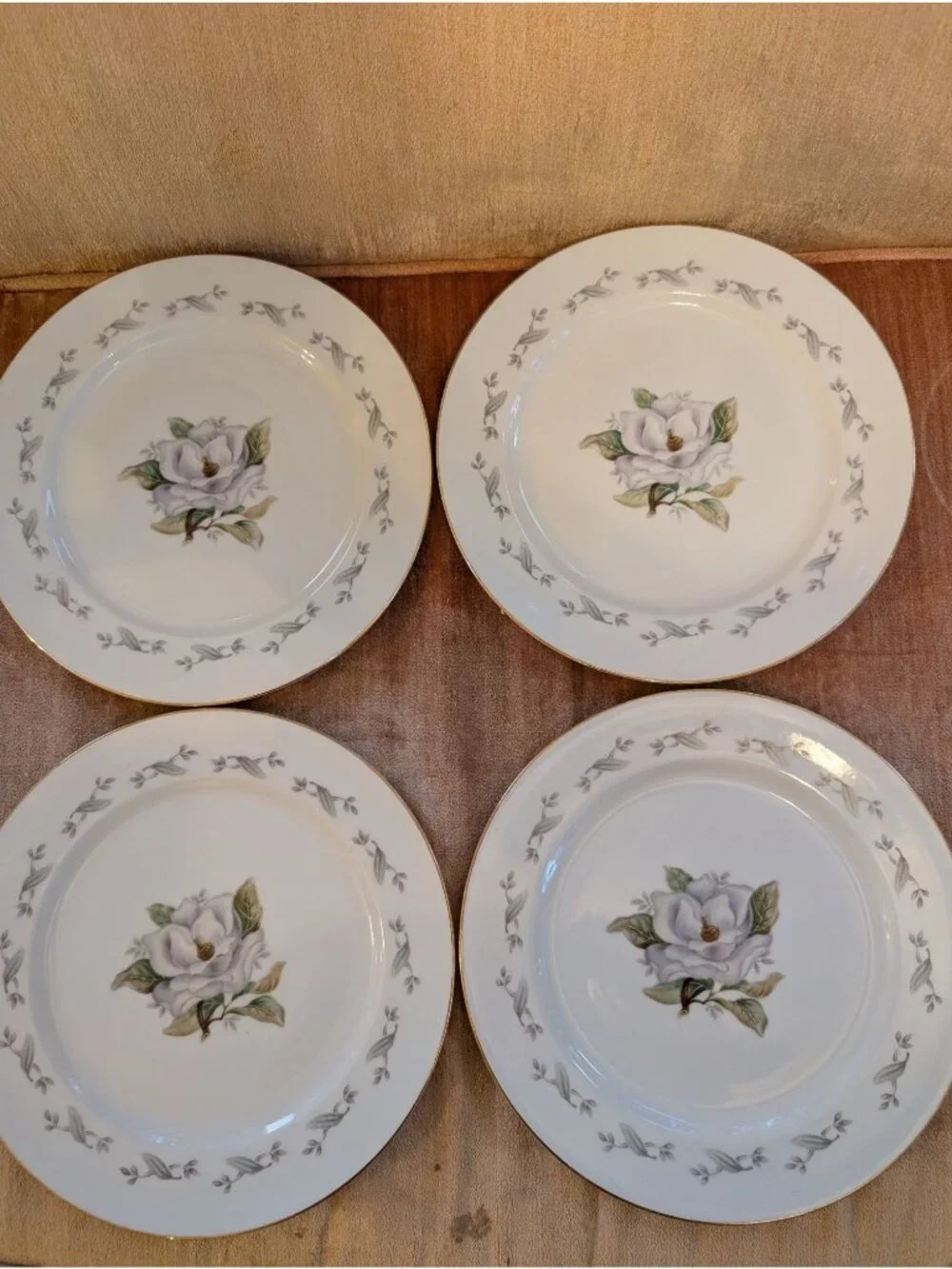 Set of 4 Yamaka China Porcelain Dinner Plates Rosalinda Pattern #2318